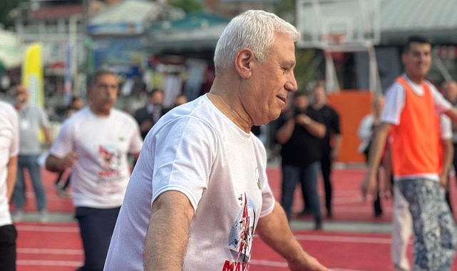 Bursa Belediye Başkanlarından Basketbol Maçı